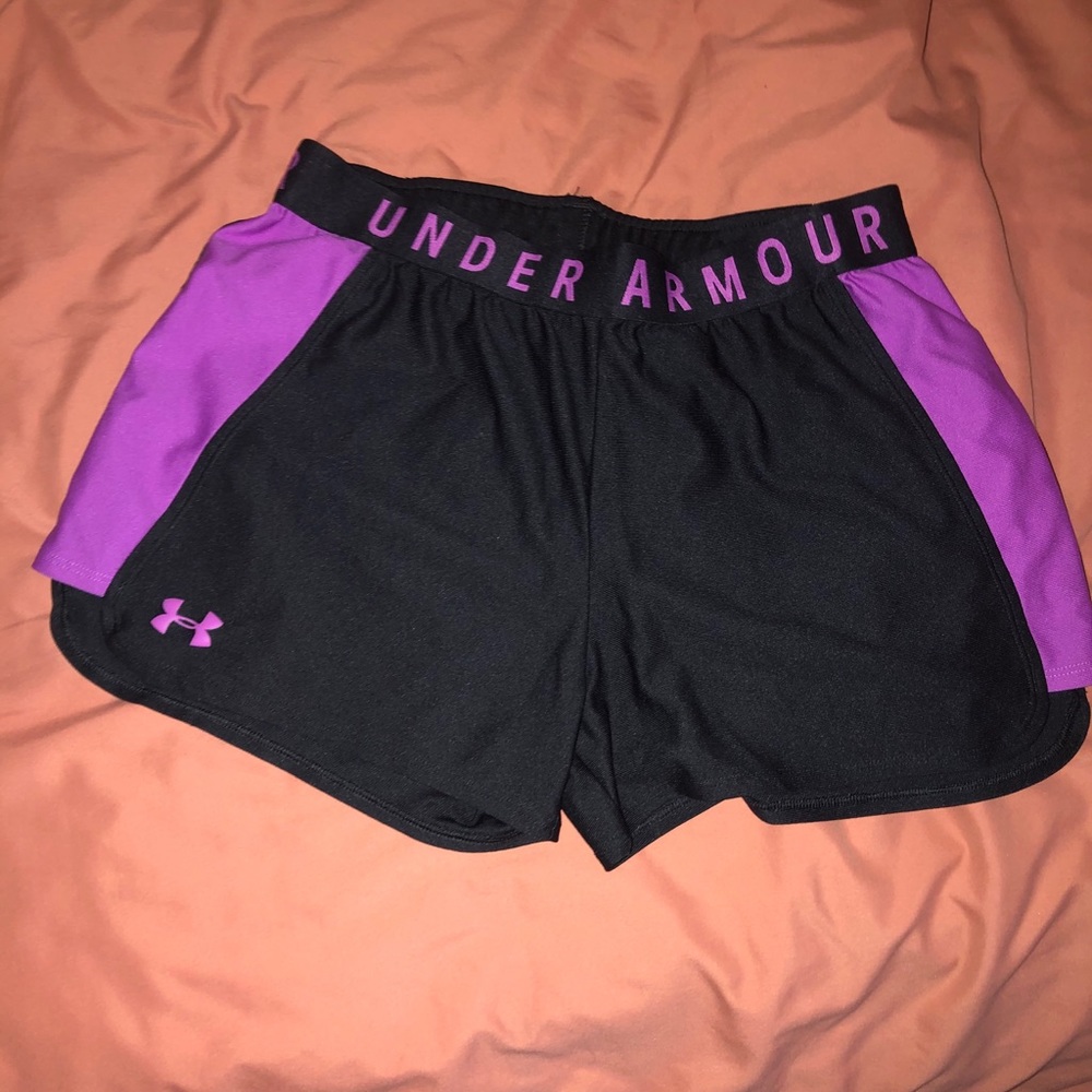 pink and black under armour shorts